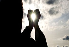 彭水女篮力挫幽谷队，勇往直前：山城玫瑰绽放的铿锵赞歌