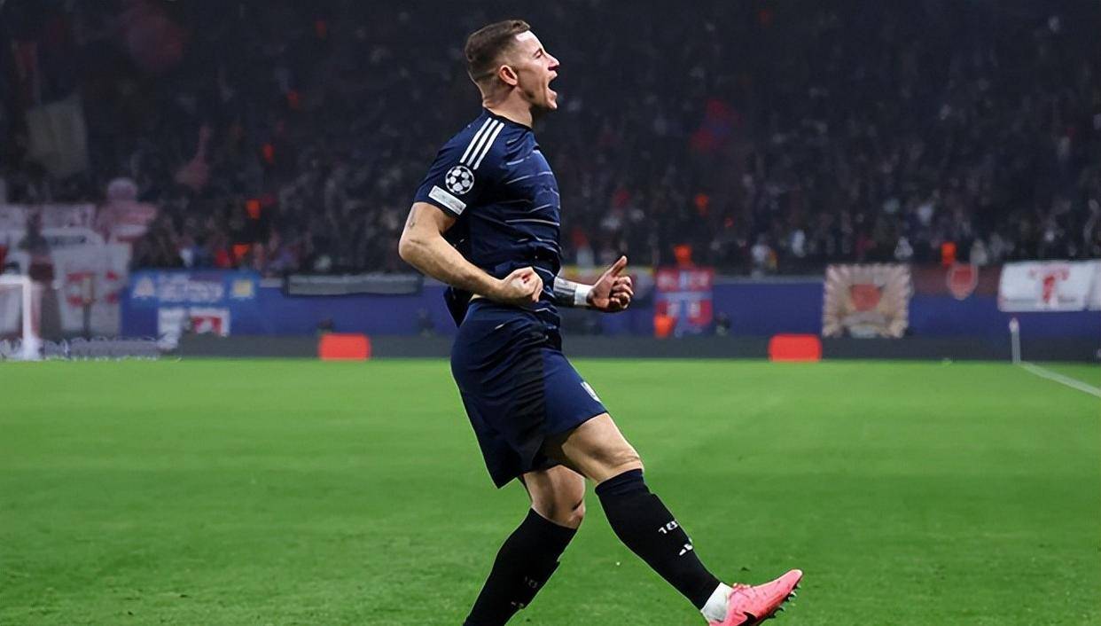 摩纳哥后防表现稳健,助球队保持不败的简单介绍 摩纳哥后防表现稳健,助球队保持不败的简单介绍