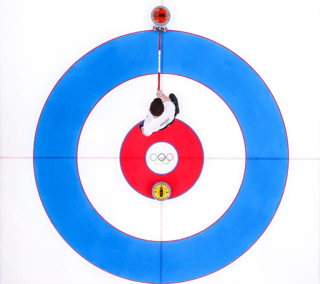 爱游戏体育链接-俄罗斯击败瑞士跻身混合双打决赛(俄罗斯击败瑞士跻身混合双打决赛了吗)