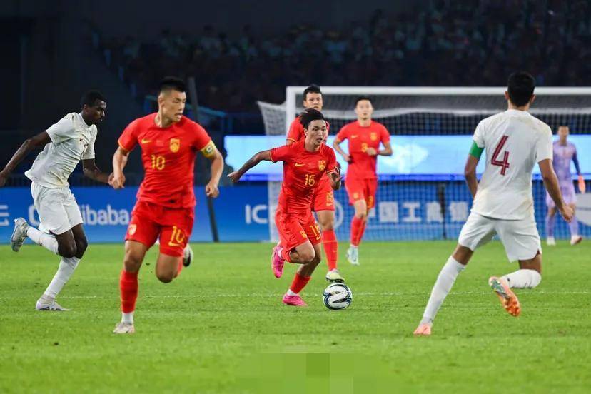 包含世界瞩目!亚洲足球盛事引爆足球热潮的词条 包含世界瞩目!亚洲足球盛事引爆足球热潮的词条