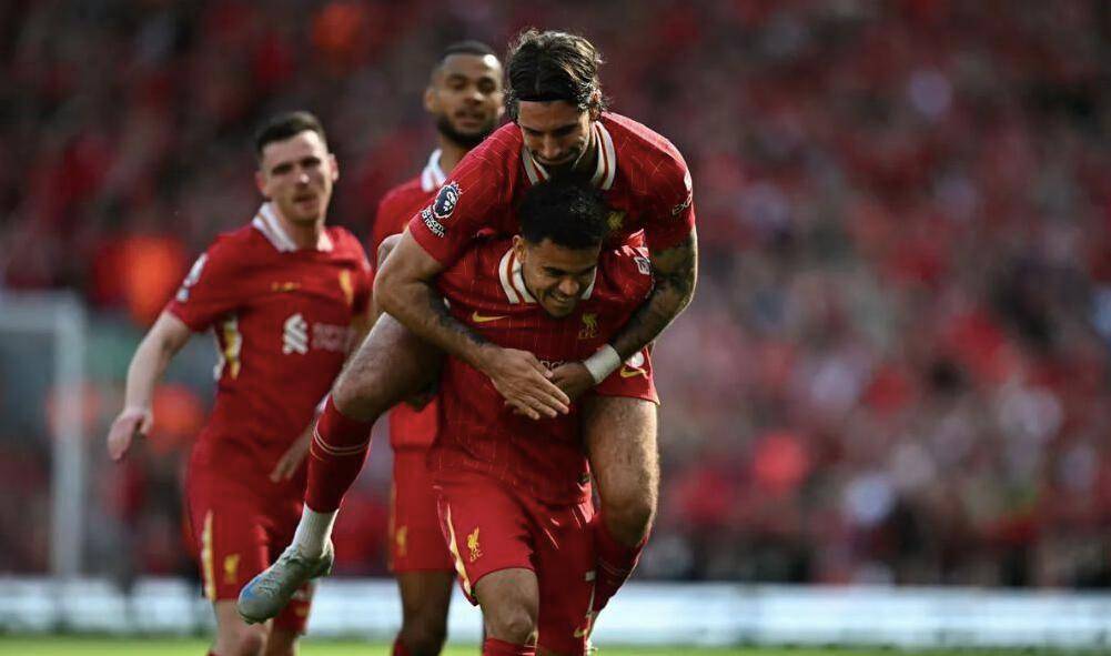 利物浦主场气氛火爆，球迷助威成强大后盾