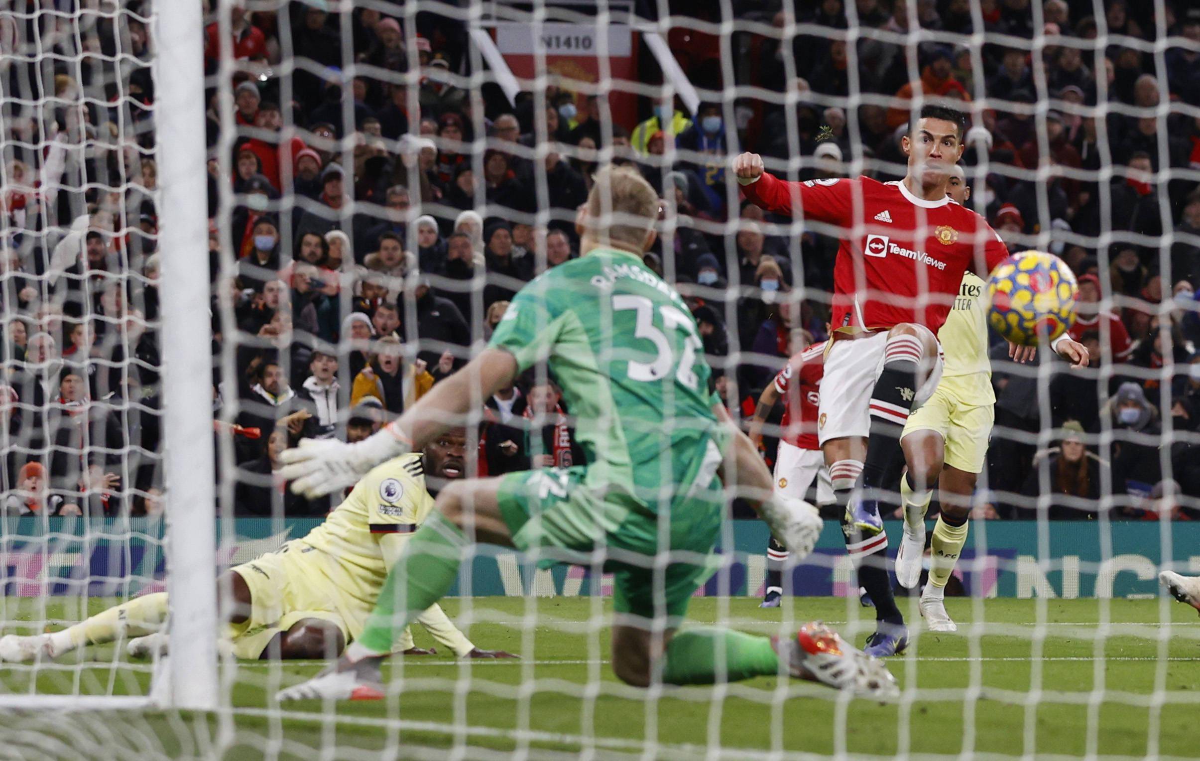 国家队在足球比赛中再次稳操胜券 国家队在足球比赛中再次稳操胜券