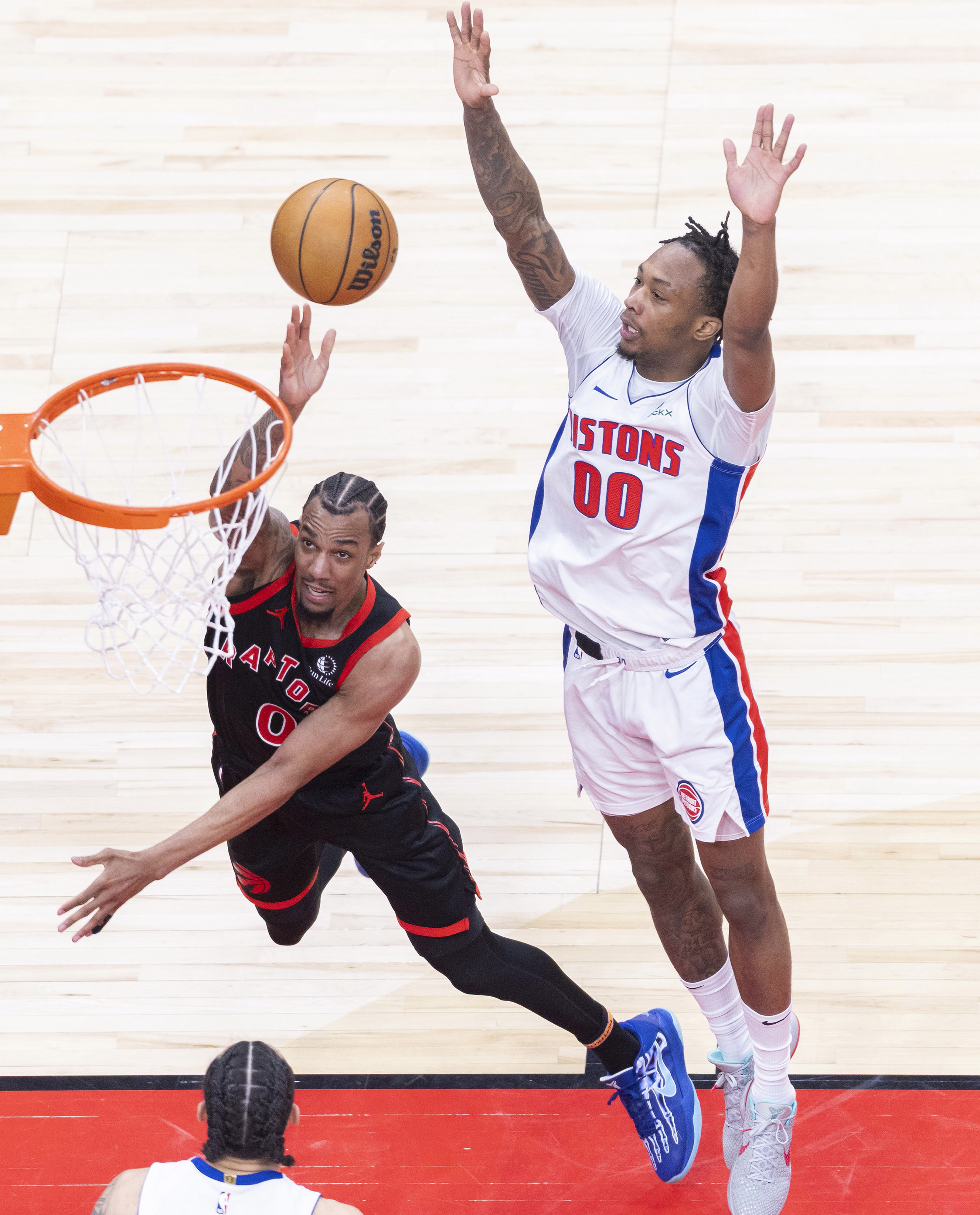 爱游戏体育地址-猛龙客场力克活塞，取得连胜