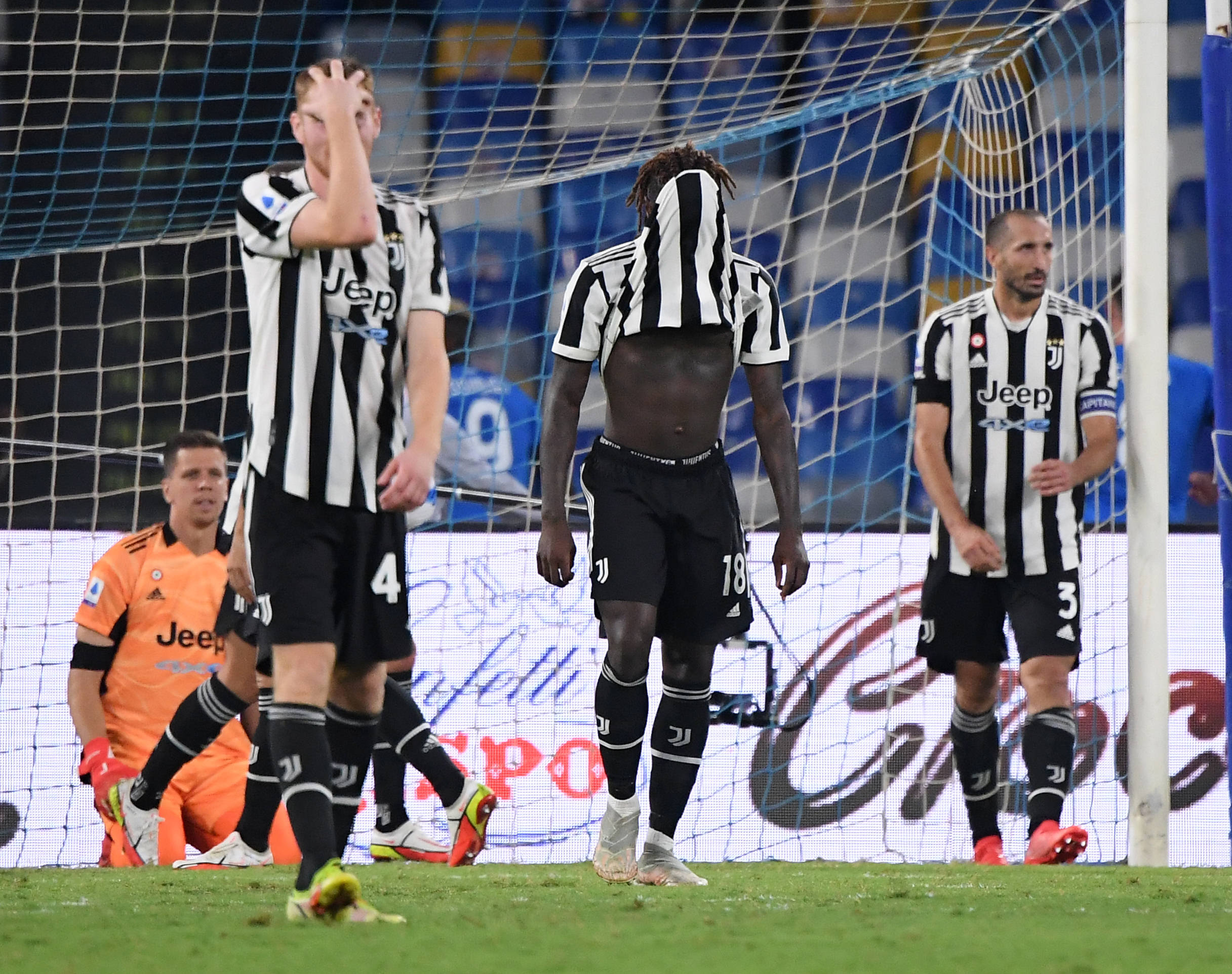 包含尤文图斯积极备战：球队力争重回巅峰的词条