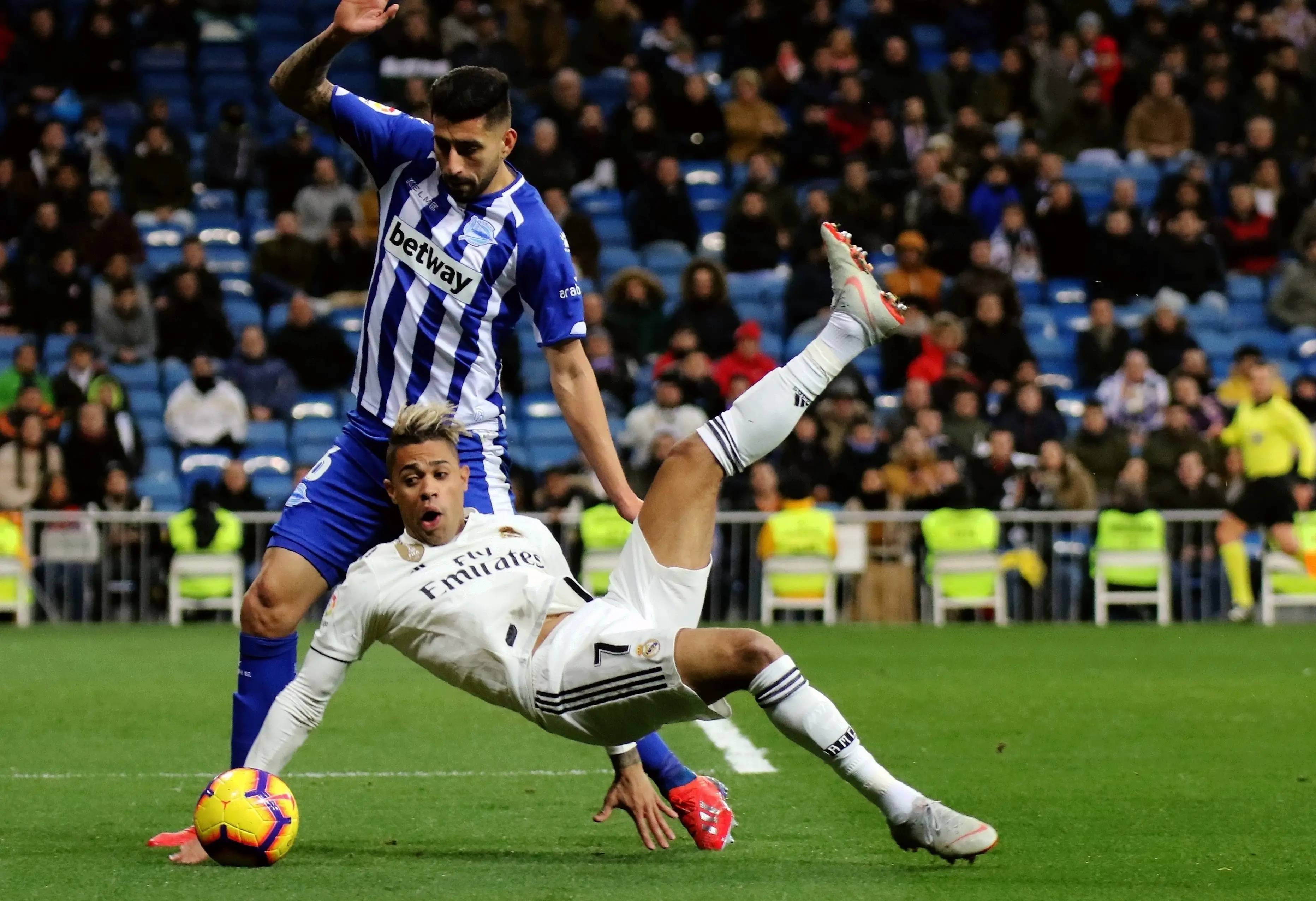 皇家社会激战奥萨苏纳,胜负难料 皇家社会激战奥萨苏纳,胜负难料