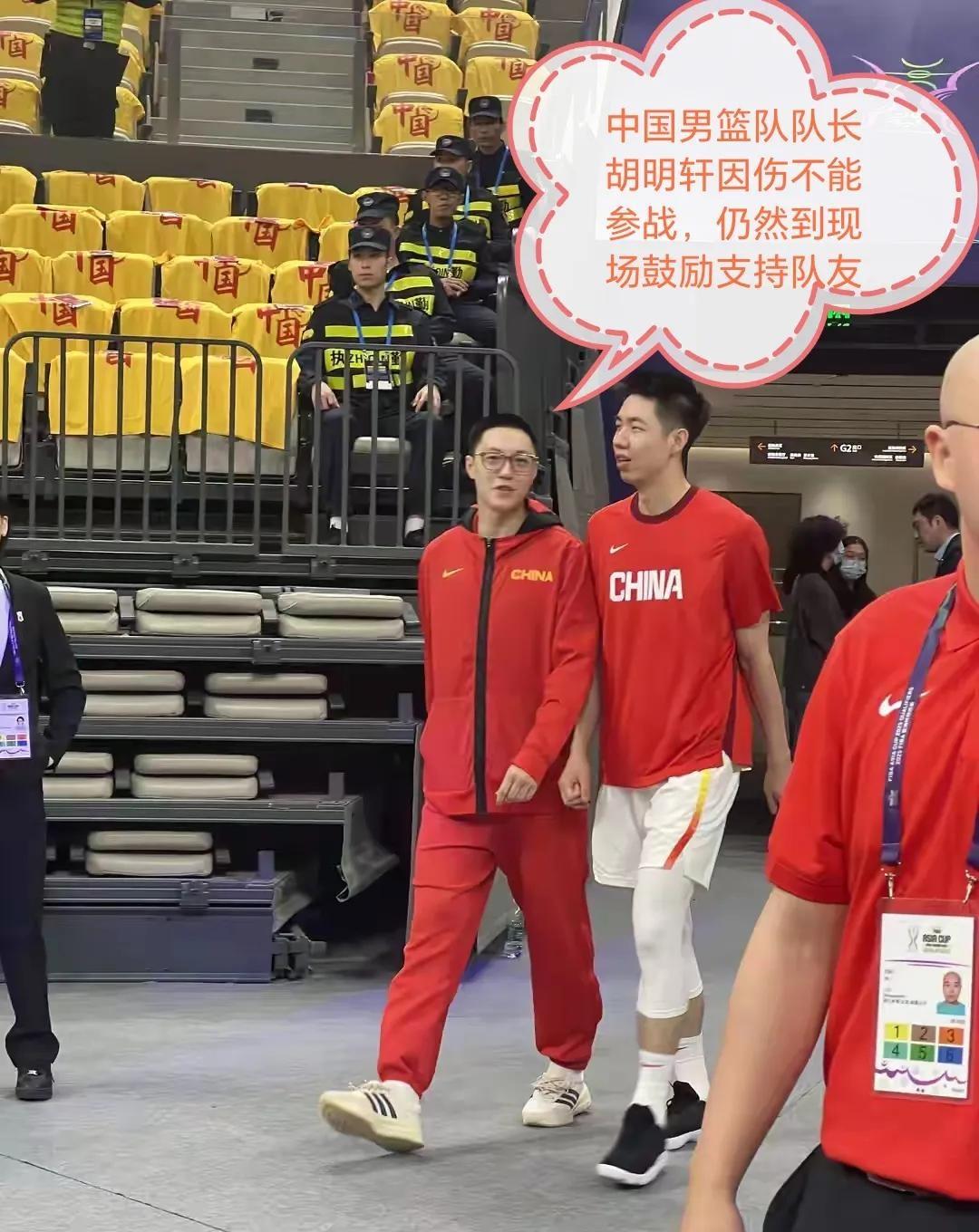 爱游戏体育链接-篮球巨星晒自拍：与球迷交流互动的简单介绍