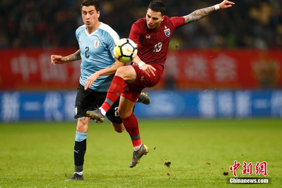 乌拉圭男子射击选手夺得冠军 乌拉圭男子射击选手夺得冠军