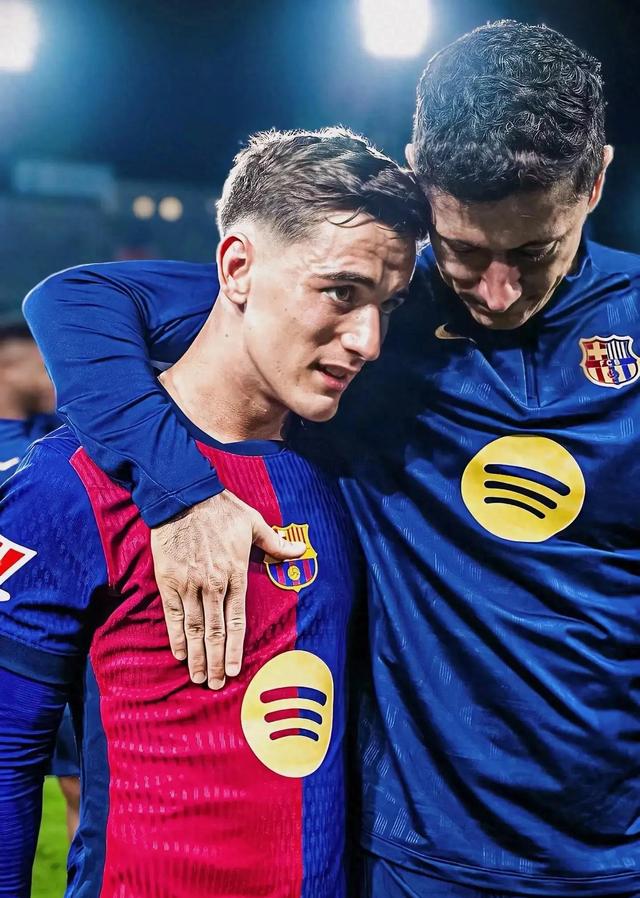 爱游戏体育直播-巴萨夺冠热！梅西伤愈归队，撼动对手