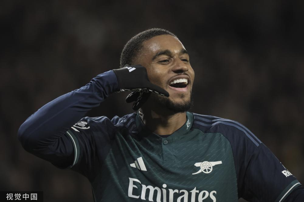 艾因霍温主场破门得手,取得胜利的简单介绍 艾因霍温主场破门得手,取得胜利的简单介绍