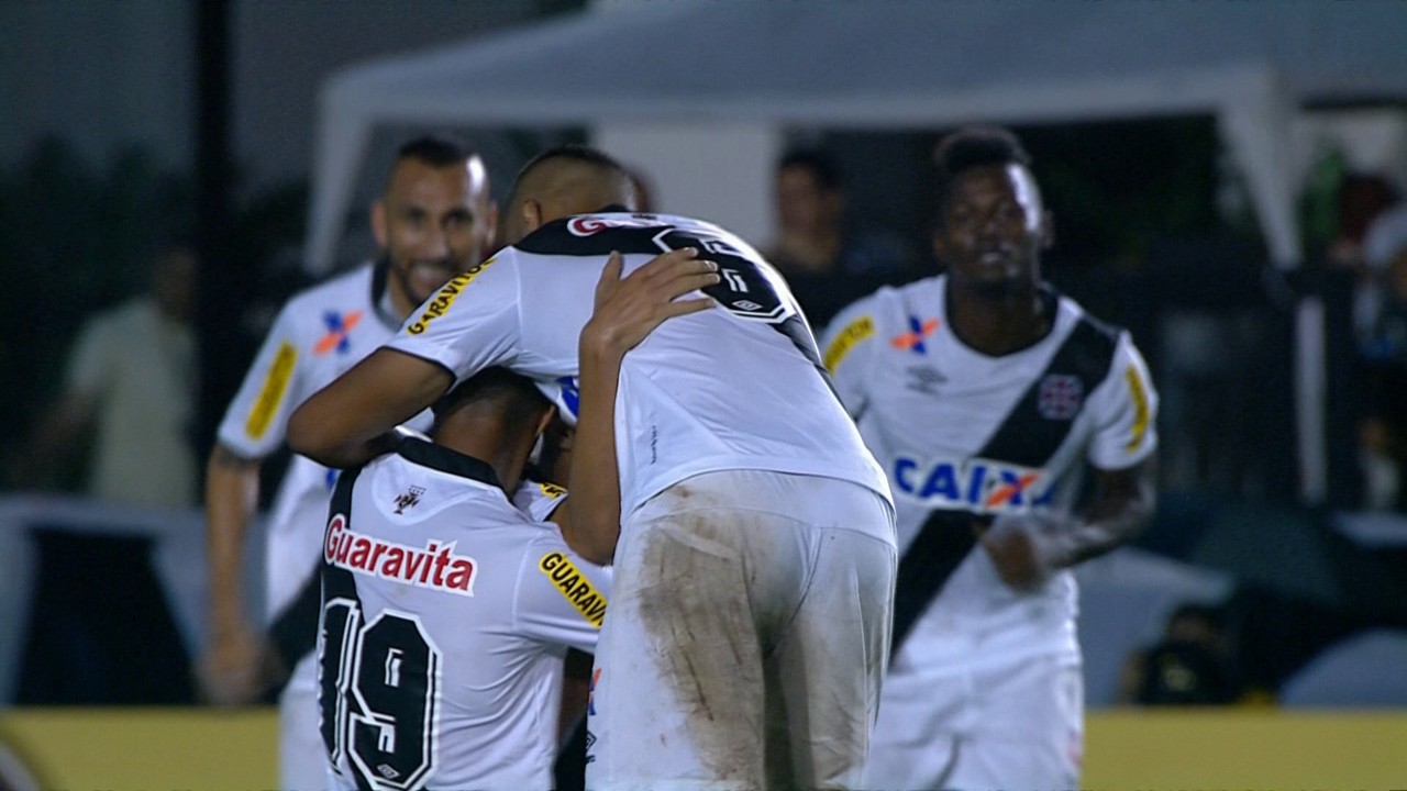 包含瓦斯科达伽马斯击败对手，积分榜攀升！的词条