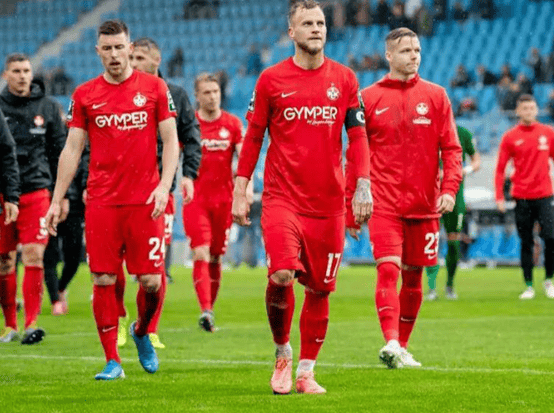 爱游戏官网-德累斯顿客场痛失三分，形势严峻的简单介绍