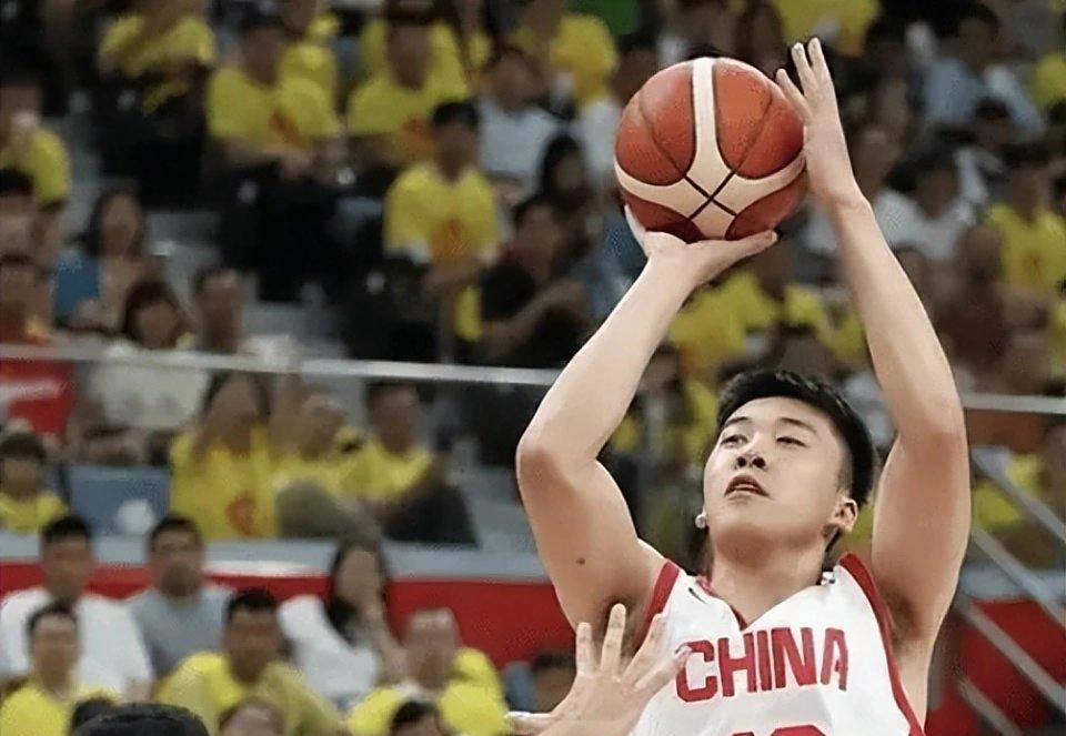 湖北男篮斗志昂扬，实现连胜