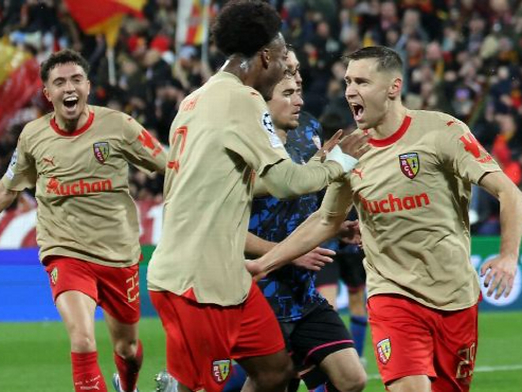 爱游戏体育地址-关于重磅：塞维利亚险胜晋级，欧冠半决赛！的信息